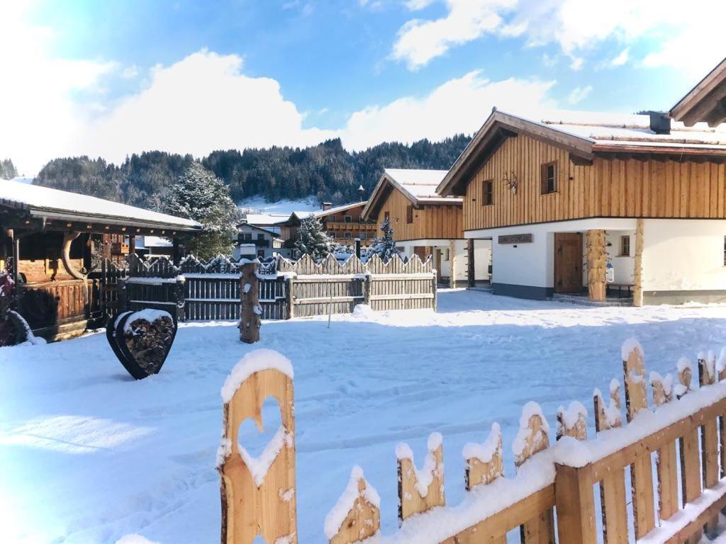 Sieglhub Chalets - Appartements - Hotel Flachau Exterior foto