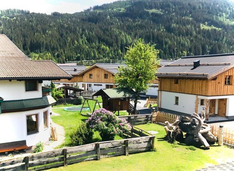 Sieglhub Chalets - Appartements - Hotel Flachau Exterior foto
